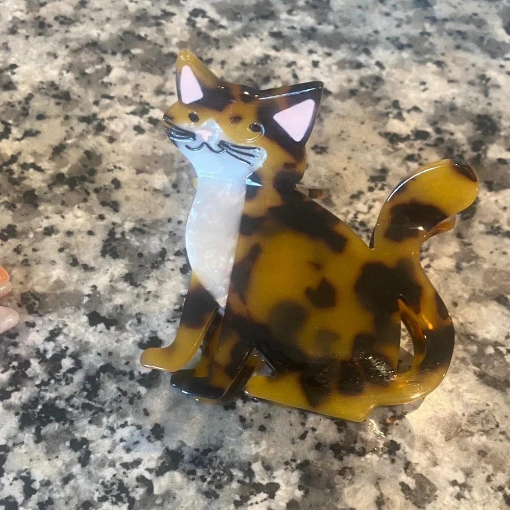 Set of 2 cat hair claws